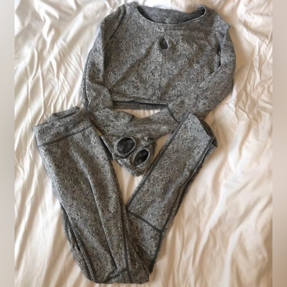 Gymshark set - Picture 3 of 3